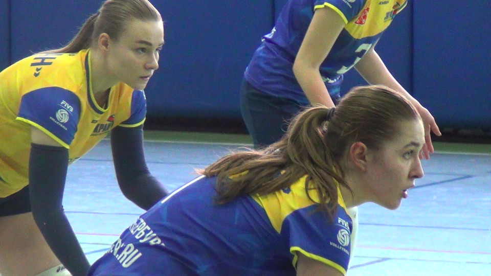 Серебряные призеры Первенства СПб 2021/22 г.г. среди девушек 2006 г.р.