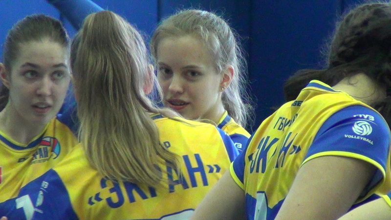 Серебряные призеры Первенства СПб 2021/22 г.г. среди девушек 2006 г.р.