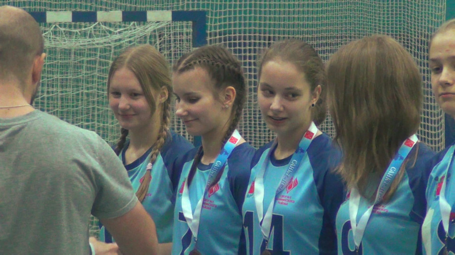 Бронзовые призёры Первенства СПб 2023/24 среди девушек 2008 г.р.