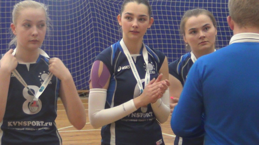 Серебряные призёры чемпионата Санкт-Петербурга 2023/24 среди женских команд