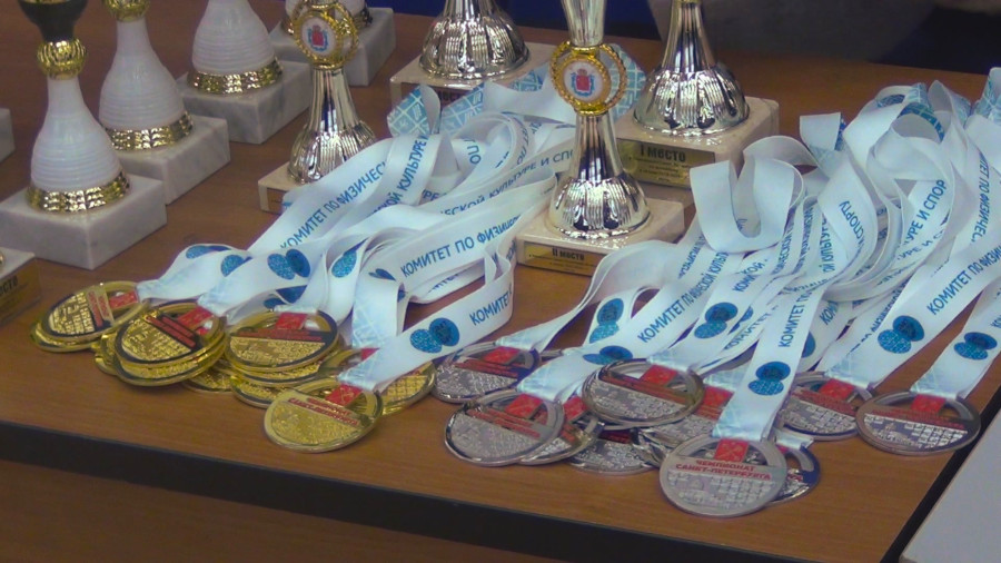 Серебряные призёры чемпионата Санкт-Петербурга 2023/24 среди женских команд