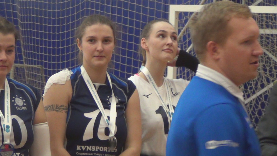 Серебряные призёры чемпионата Санкт-Петербурга 2023/24 среди женских команд