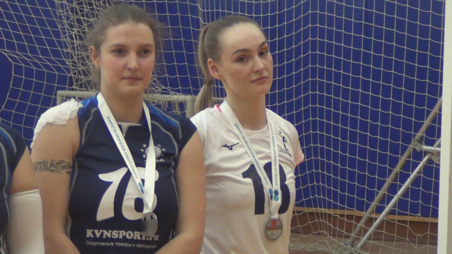 Серебряные призёры чемпионата Санкт-Петербурга 2023/24 среди женских команд